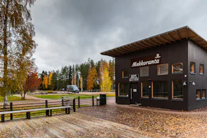 Aehtaeri Zoo Camping - Servicegebaeude.jpg