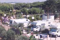 Agricampeggio Capo Scalambri -  Wohnwagenstellplätze im Grünen auf dem Campingplatz