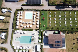 Agricampeggio Ippocampo - Luftaufnahme des Campingplatzes