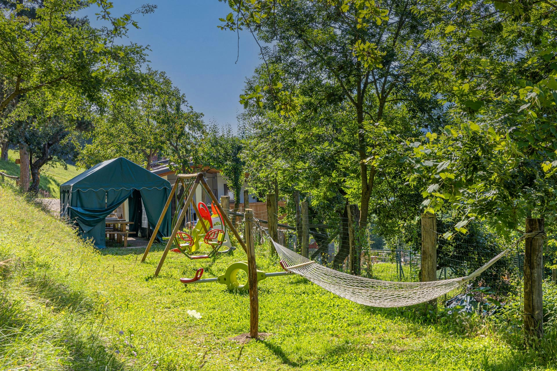 Agricampeggio Mac a pè  Agricampeggio Mac a pe'  - Kinderspielplatz auf dem Campingplatz