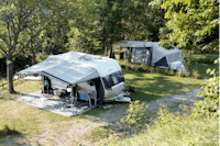 Agricamping La Stadera - Schattige Wohnwagenstellplätze auf dem Campingplatz