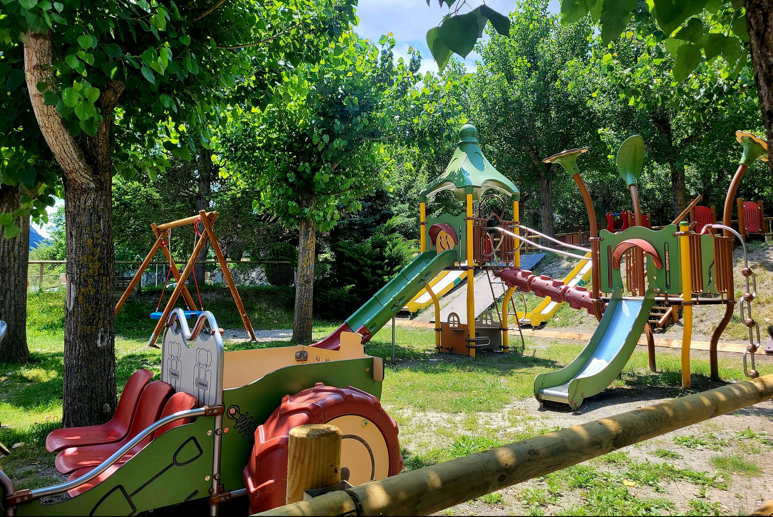 Aigüestortes Camping Resort  - Kinderspielplatz auf dem Campingplatz
