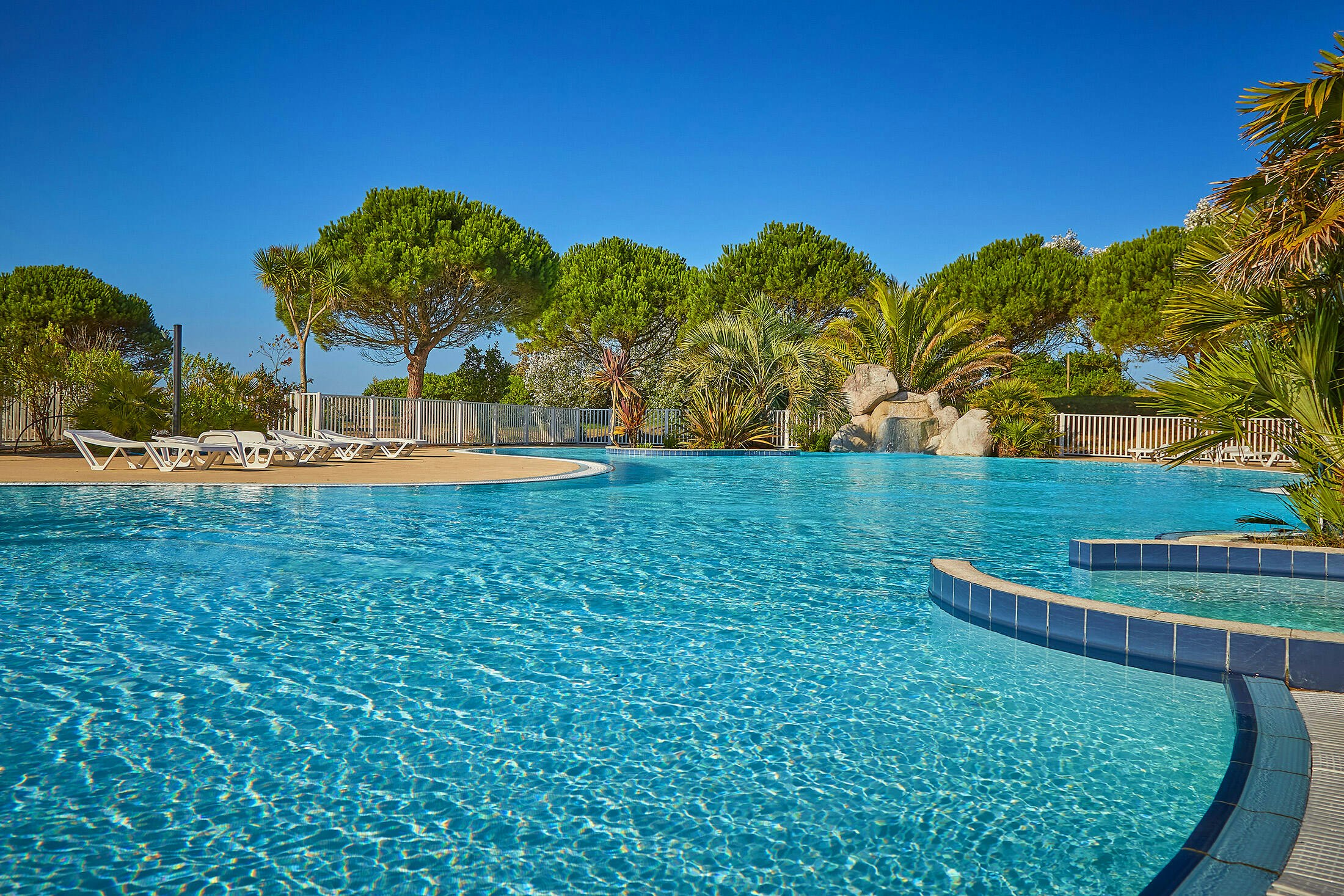 Marvilla Parks La Baie de Kernic  Aire La Baie du Kernic - Pool auf dem Campingplatz