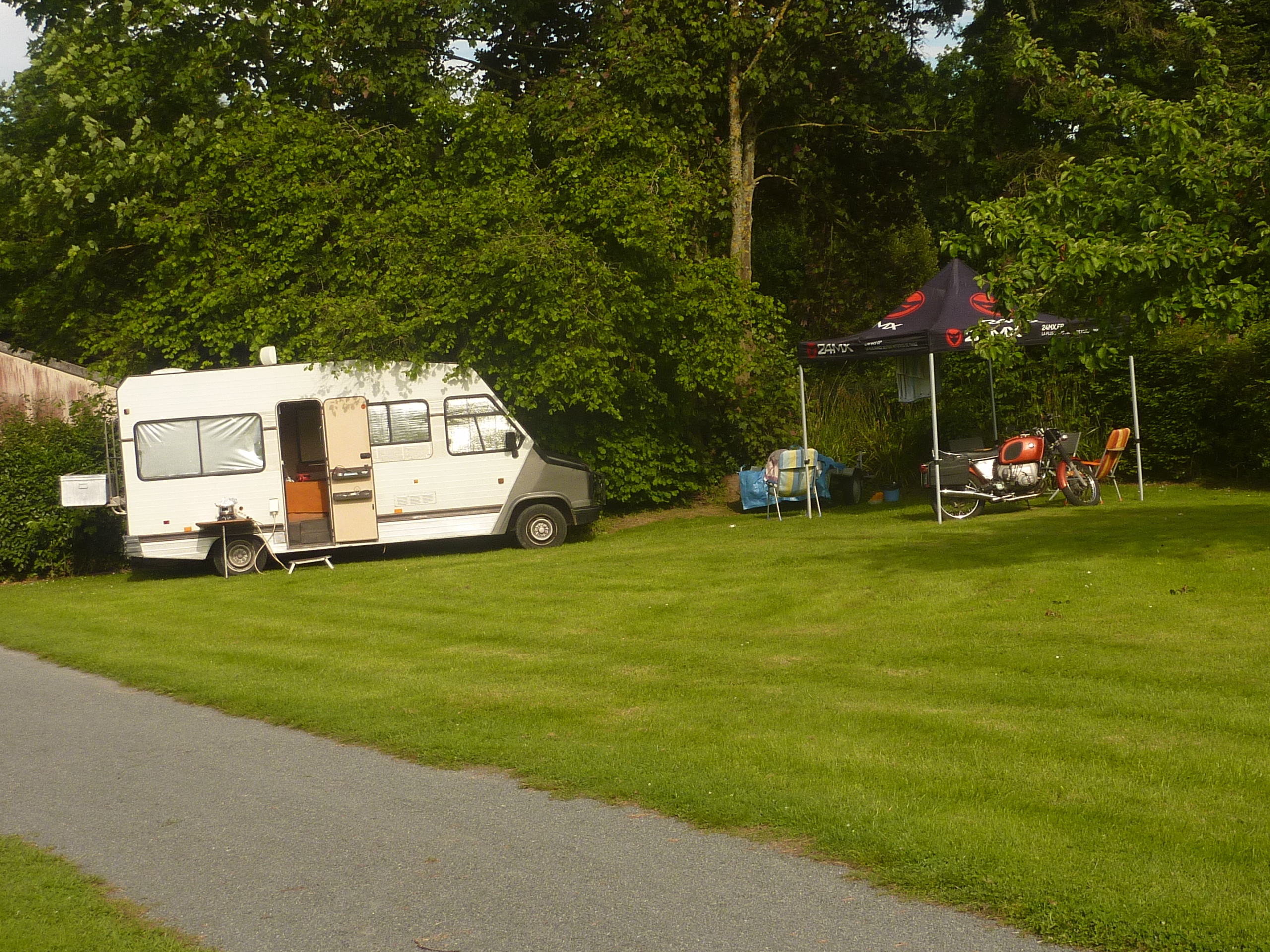 Aire Naturelle de camping Clos Vert