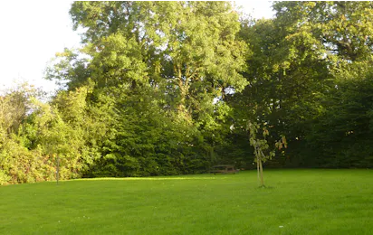 Aire Naturelle de camping Clos Vert