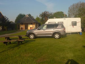 Aire Naturelle de camping Clos Vert