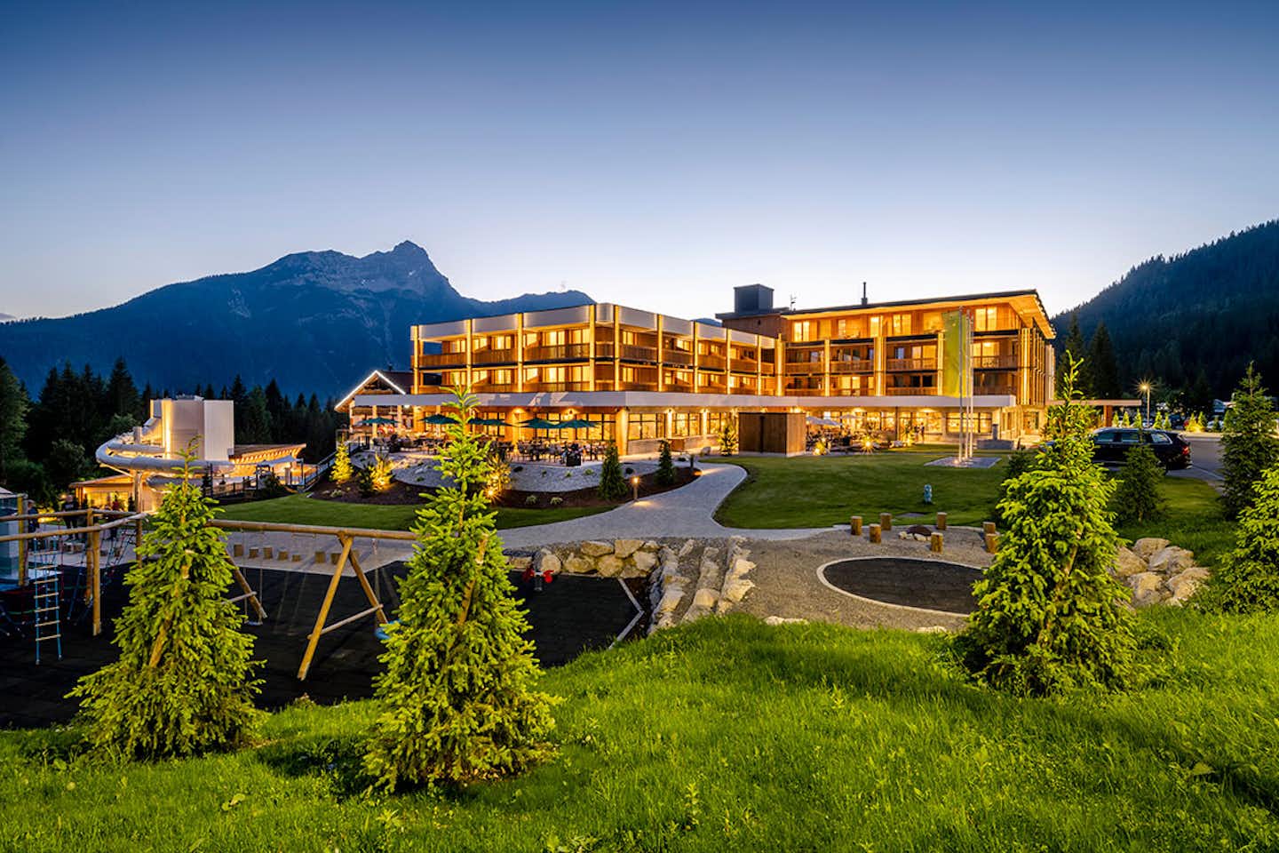 Aktiv & Familienresort Tiroler Zugspitze - Blick auf den Campingplatz