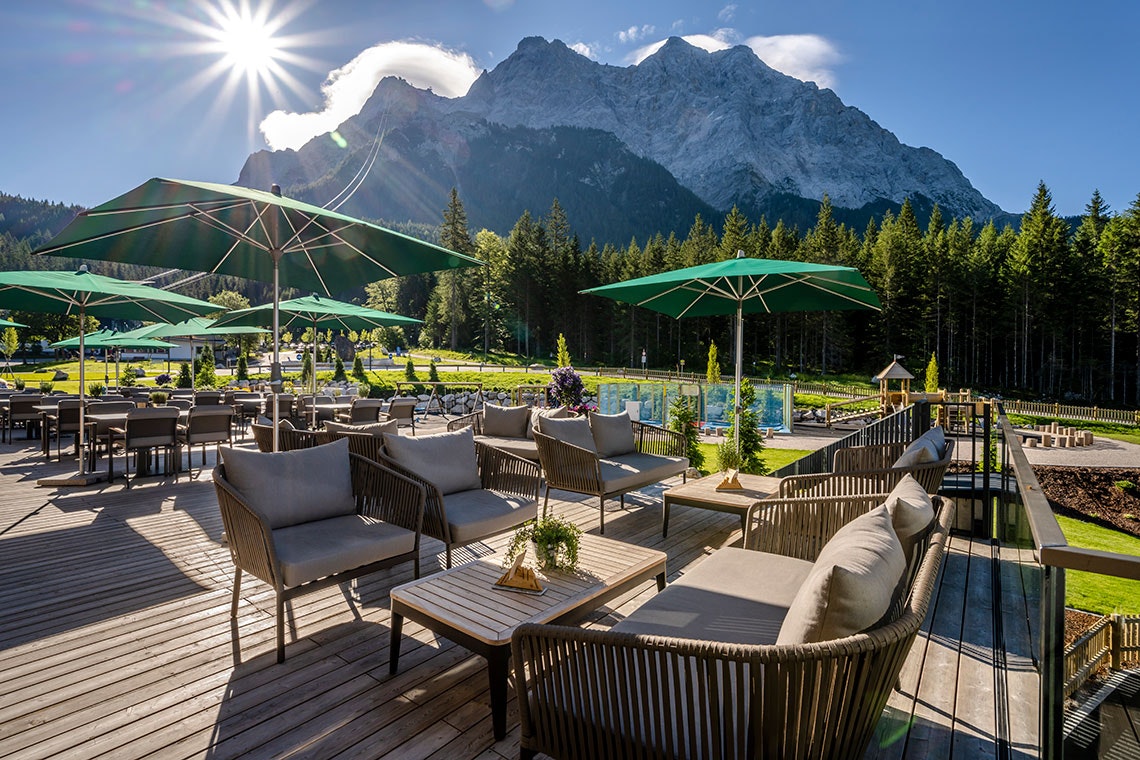Aktiv & Familienresort Tiroler Zugspitze - Terrasse des Campingplatzes