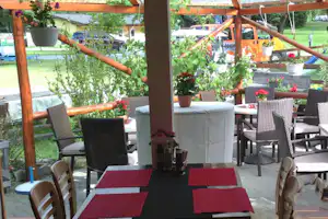 Aktiv-Sport-Erlebnis-Camp Pristavec - Restaurant Terrasse