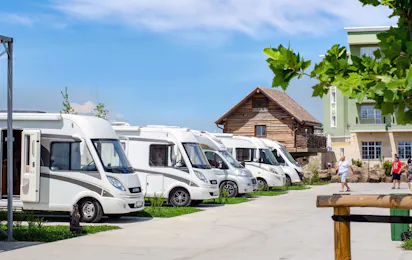 Alliance Glamping & Hotel
