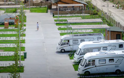 Alliance Glamping & Hotel