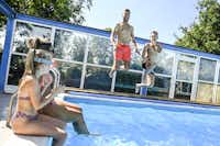 Allurepark De Lucht - ein Bad im Schwimmbad des Campingplatzes