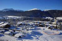 Alpencamping Haller  - Luftaufnahme des Campingplatzes im Winter