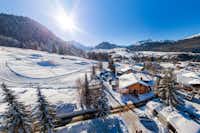 Alpencamping Haller - Luftaufnahme des Campingplatzes im Winter