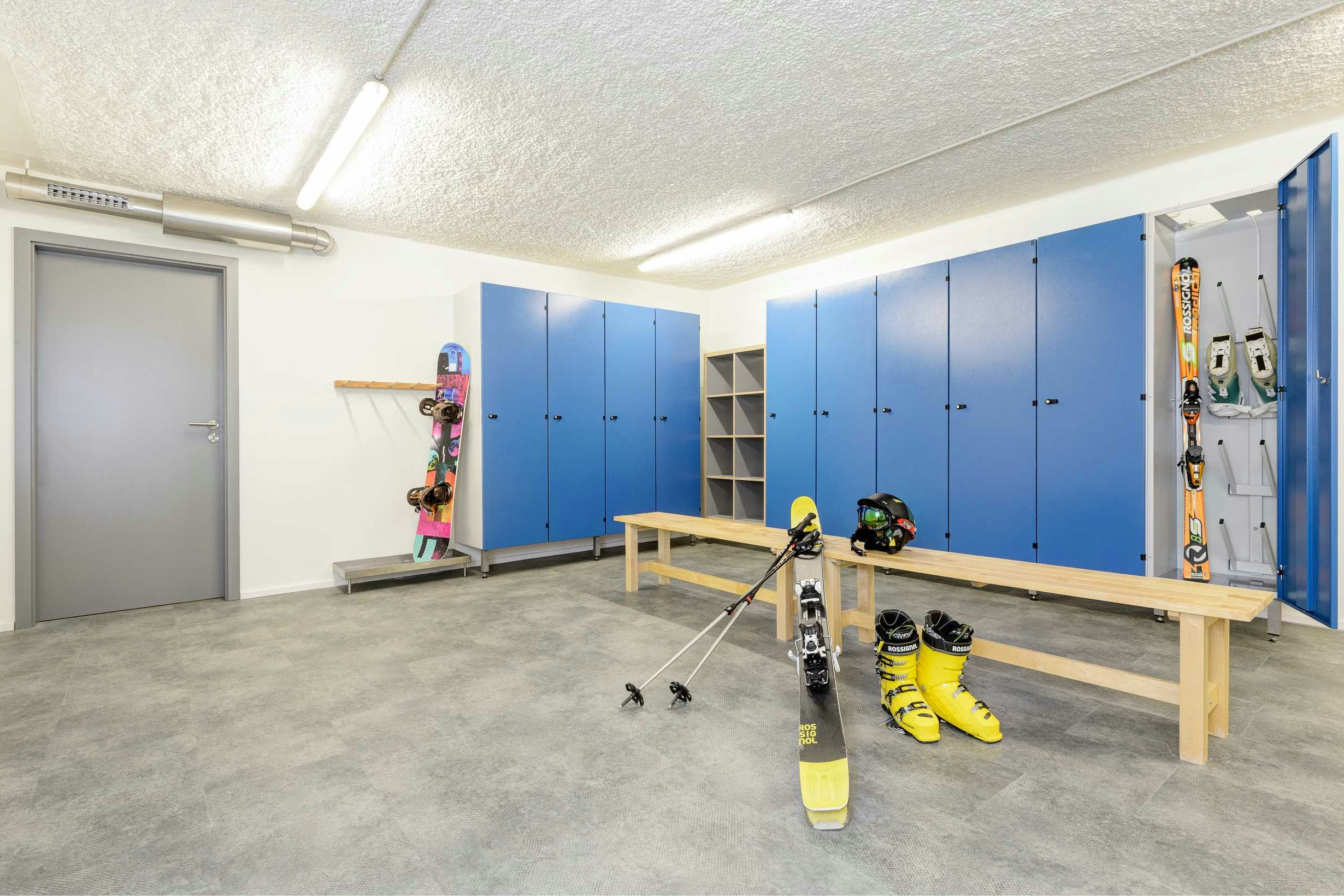 Alpencamping Haller - Umkleideraum auf dem Campingplatz