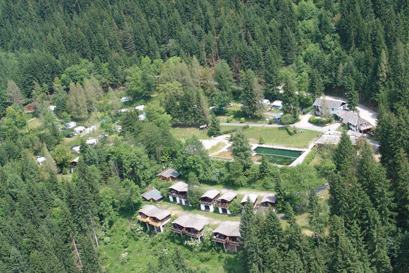 Alpenferienpark Reisach - Luftaufnahme auf den Campingplatz
