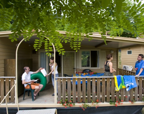 hu Altomincio Village