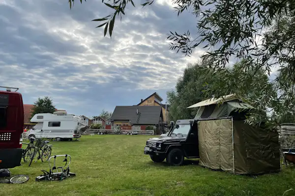 An der Metow-Ferienpark.Hotel.Camping
