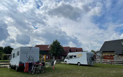 An der Metow-Ferienpark.Hotel.Camping