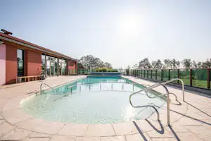Arden Parks Signy L'Abbaye - Pool auf dem Campingplatz