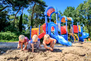 Ardoer Camping de Ullingse Bergen - Kinderspielplatz auf dem Campingplatz
