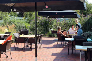 Molecaten Park Wijde Blick - Restaurant mit Terrasse auf dem Campingplatz