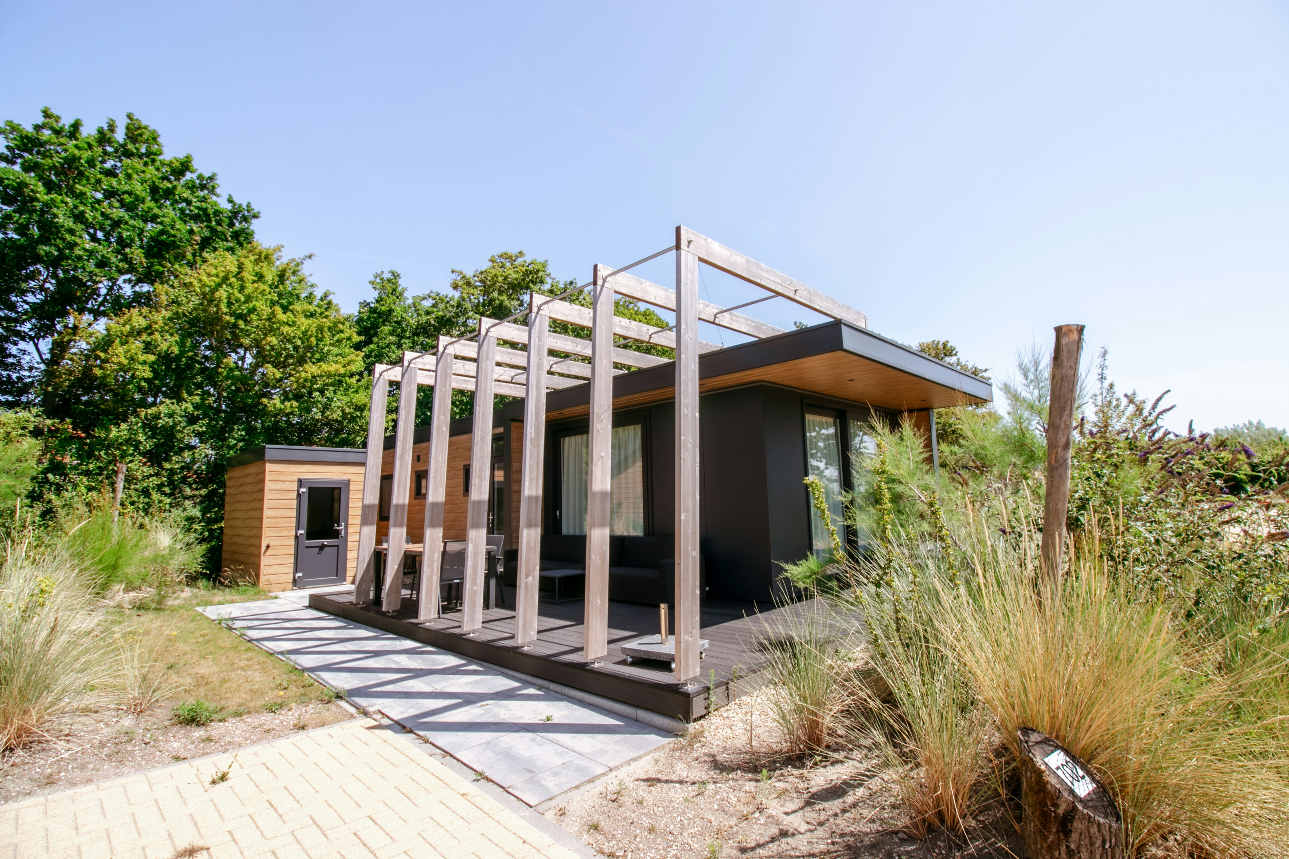 Ardoer Strandpark De Zeeuwse Kust  - Mobilheim mit Terrasse auf dem Campingplatz