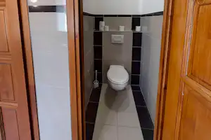 Arena Camping - Budapest - Toilette im Sanitärbereich vom Campingplatz