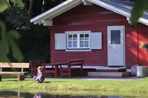 Arlberg Camping - Mobilheim mit Terrasse auf dem Campingplatz