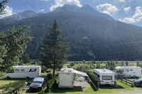 ArlBerglife Camping  - stellplätze mit bergblick