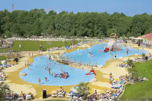 Attractiepark Slagharen - Wasserspielplatz auf dem Campingplatz