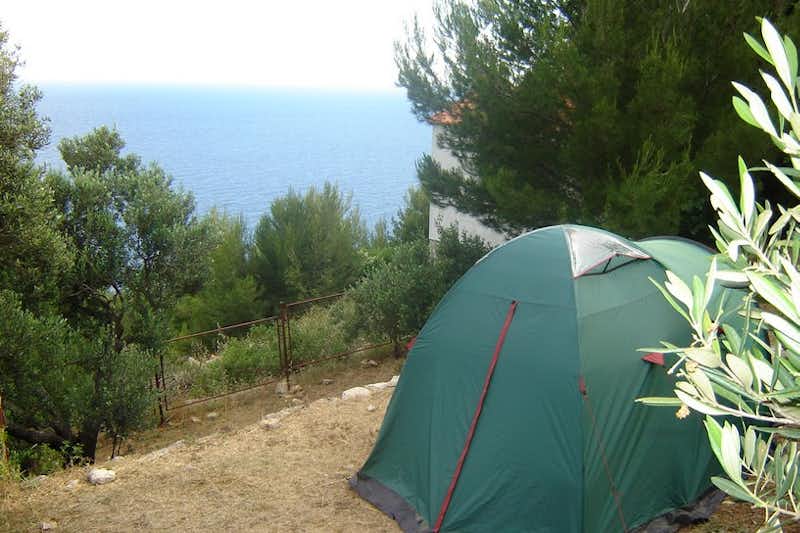 Autocamp Mungos  -  Zeltplatz vom Campingplatz mit Blick auf das Mittelmeer