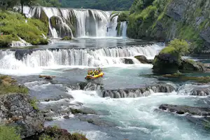 Autocamp Orljani - Camper beim Rafting in der Nähe des Campingplatzes
