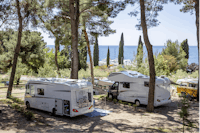 Autocamp Porton Biondi - Wohnmobil- und  Wohnwagenstellplätze auf dem Campingplatz
