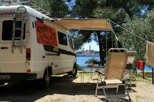 Autocamp Porton Biondi - Wohnmobil- und Wohnwagenstellplätze mit Blick auf das Meer