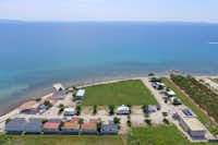 Autocamp Tabor - Luftaufnahme auf den Campingplatz am Ufer des Mittelmeeres