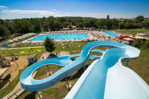 Autocamping Margita-Ilona - Wasserrutsche am Pool vom Campingplatz