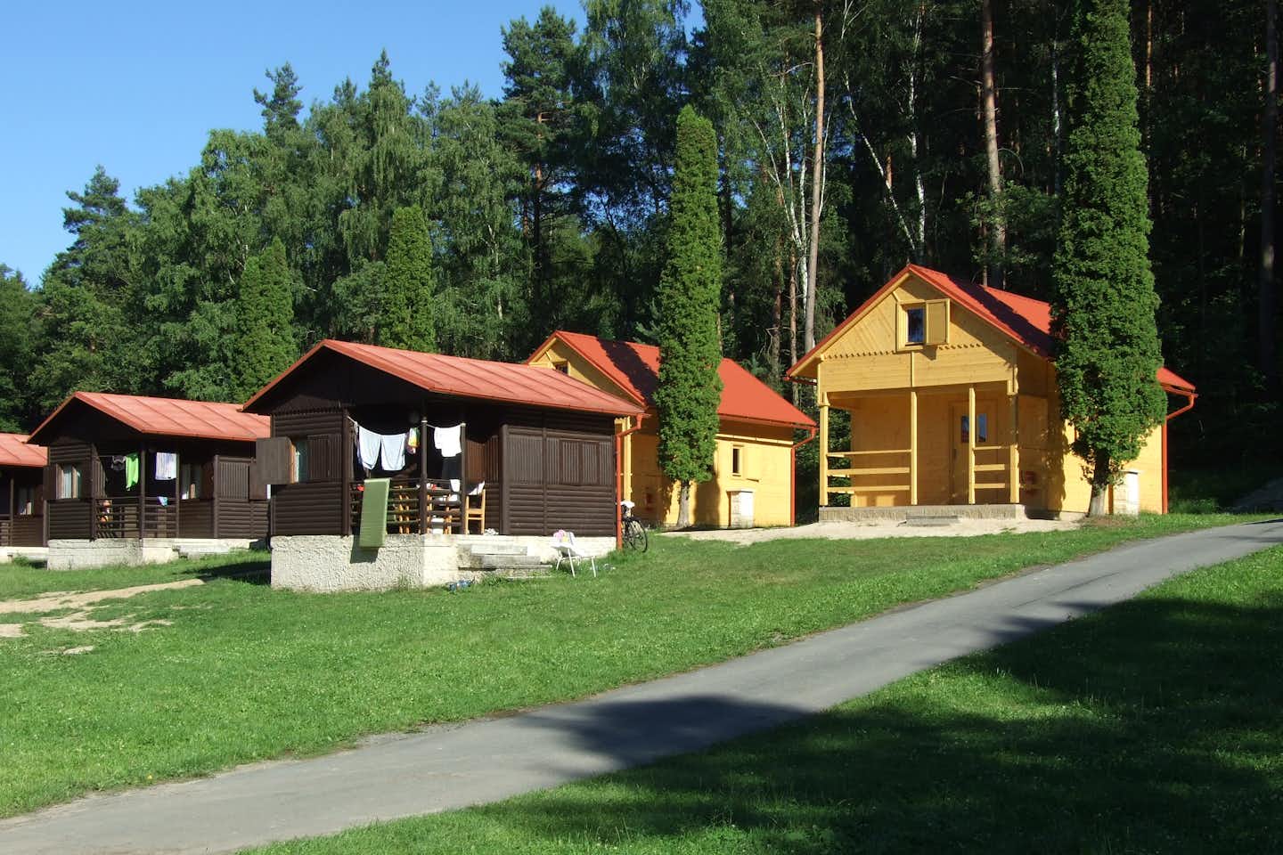 Autocamping Příhrazy  - Mobilheim mit Veranda auf dem Campingplatz 