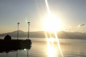 Autokamp Otesevo - Sonnenaufgang über dem See
