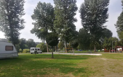 Autokemp Obec Karlstejn
