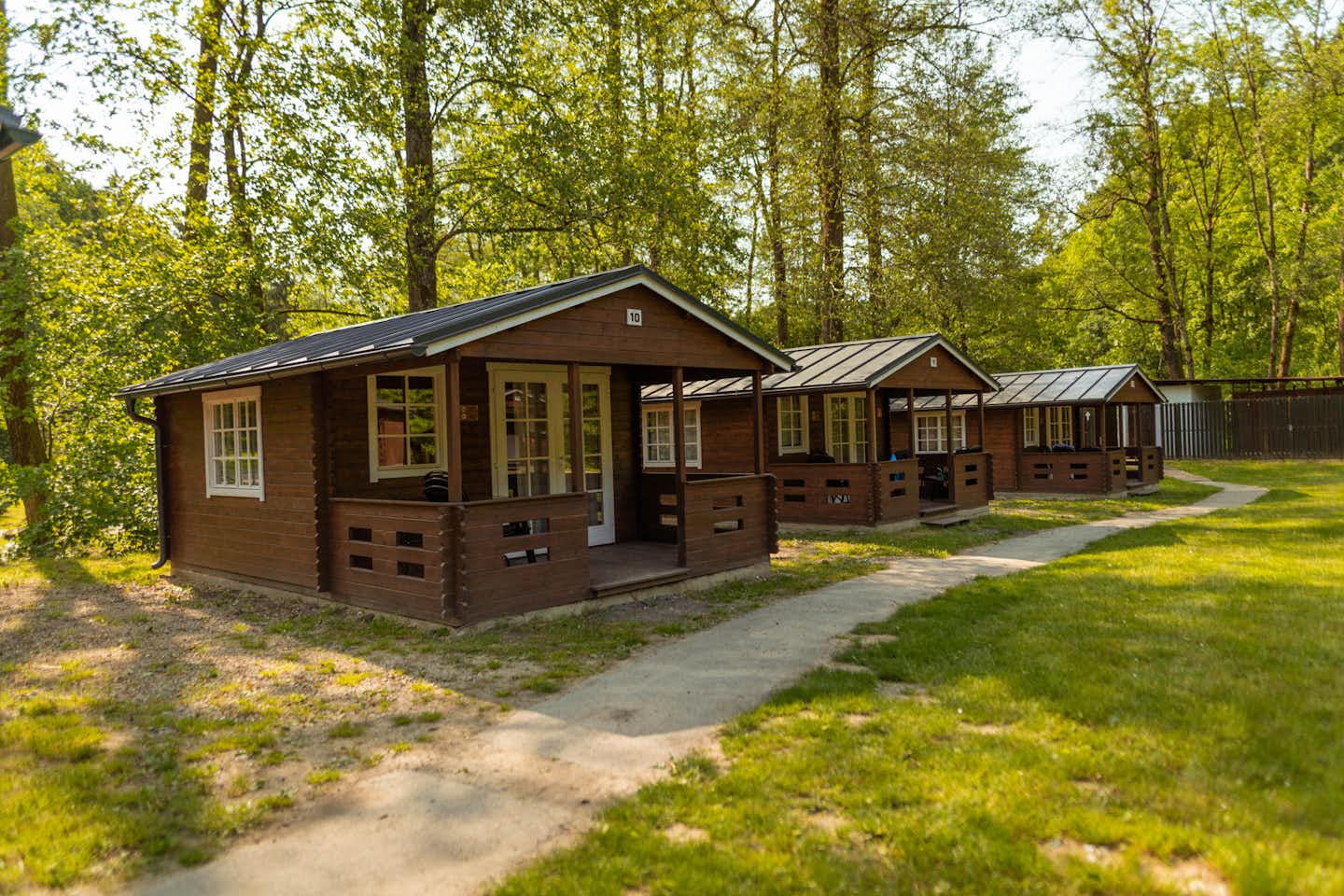 Camping Manínska Tiesňava  - Mobilheime auf dem Campingplatz
