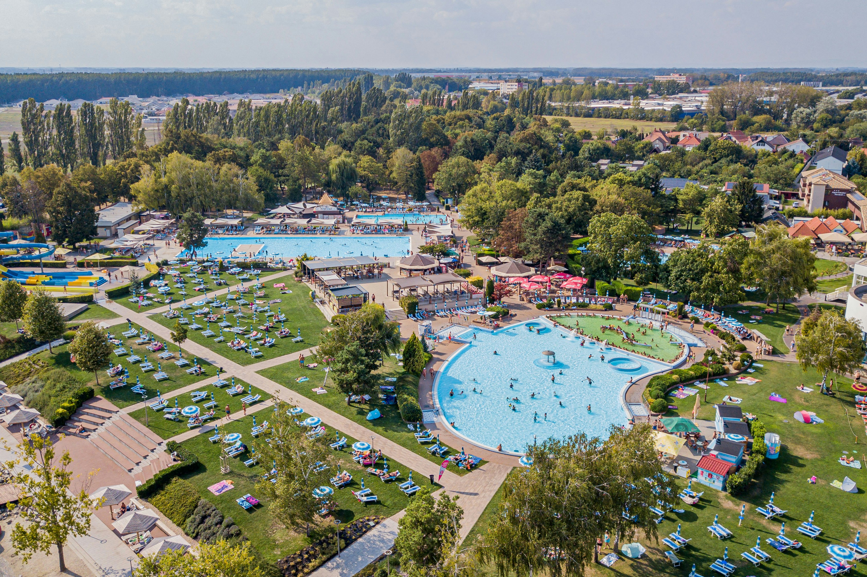 Autokemping Thermalpark - Luftaufnahme des Wasserparks auf dem Campingplatz