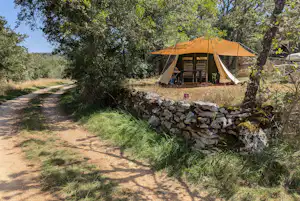 Aux Lodges du Mas de Nadal - Standplätze auf dem Campingplatz
