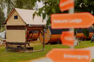 Azur Camping Wertheim AZUR Campingpark Wertheim am Main - Glamping-Unterkünfte auf dem Campingplatz