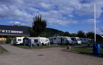 Bären-Camp