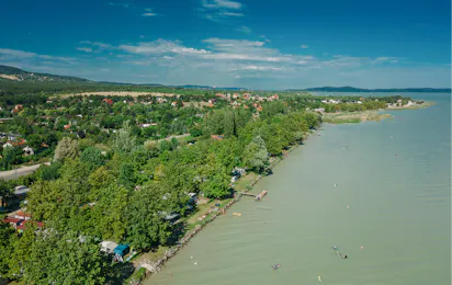 Balatontourist Camping Strand-Holiday