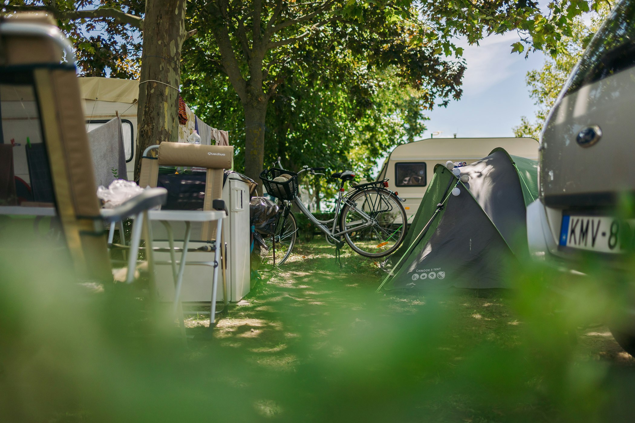 Balatontourist Camping Strand-Holiday - Standplätze auf dem Campingplatz