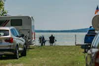 Balatontourist Camping Strand-Holiday - Standplätze mit Blick auf den See