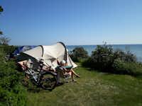 Ballen Strandcamping - Campingbereich für Zelte mit Blick auf das Meer