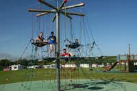 Ballyness Caravan Park - Kinderspielplatz mit Rutsche und Klettergerüst auf dem Campingplatz